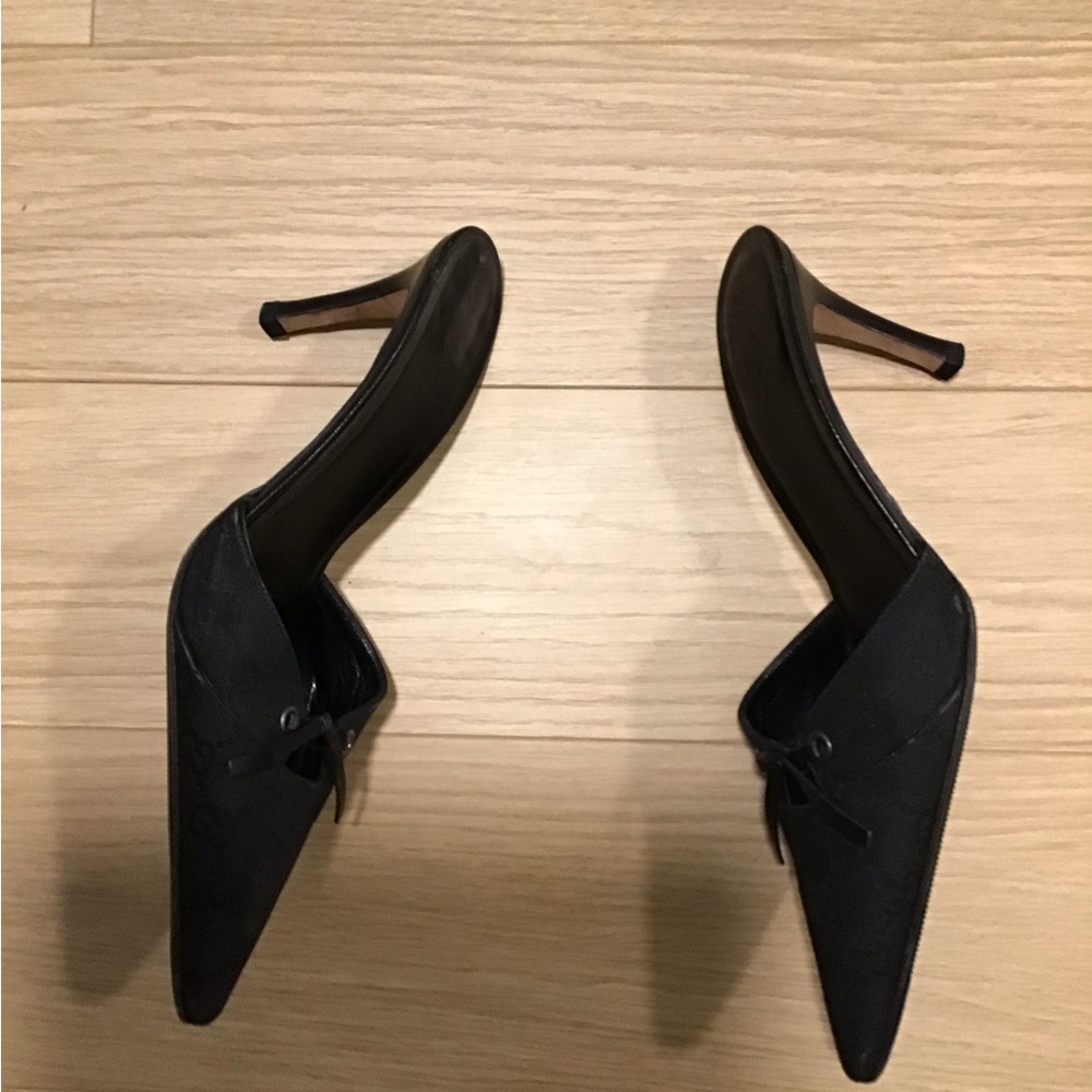 Authentic Gucci Black Women's GG Logo Mules - Picture 8 of 8